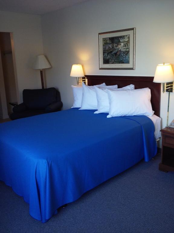 Main Street Lodge And Suites Port Huron Quarto foto